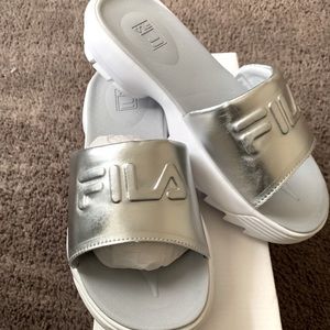 Fila Disruptor Slide Silver